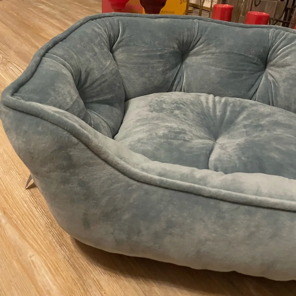 🔥 FIRE FLASH Celebration Weekend SALE!! - Tufted Pet bed